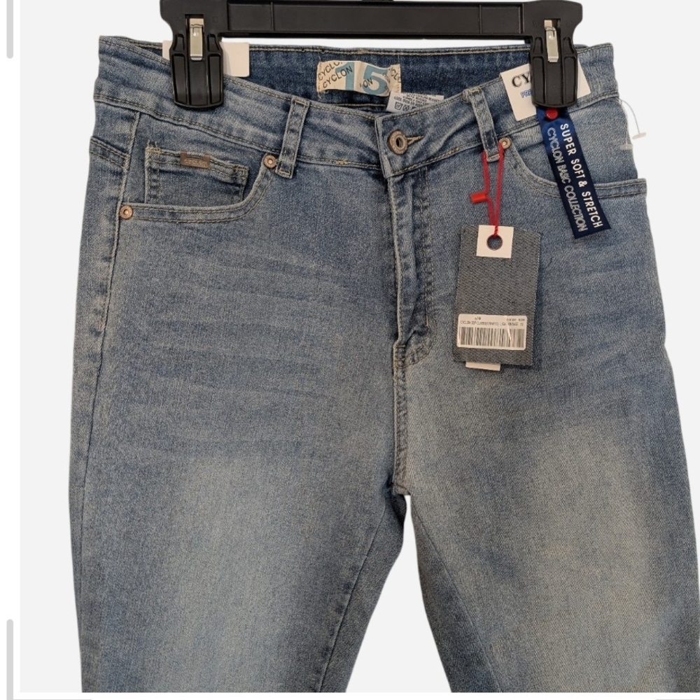 Classic Blue Ankle Jeans - Picture 3 of 8